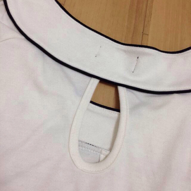 ホワイト裾フリル ブラウス♡ レディースのトップス(シャツ/ブラウス(長袖/七分))の商品写真