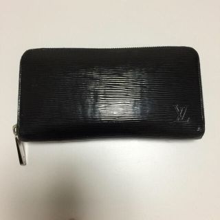 ルイヴィトン(LOUIS VUITTON)のルイ・ヴィトン エピ ノワールエレクトリック 財布 ジッピーウォレット(財布)