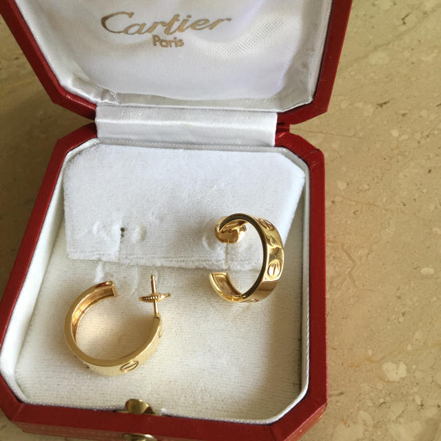 Cartier(カルティエ)のカルティエ  ラブピアス  YG レディースのアクセサリー(ピアス)の商品写真