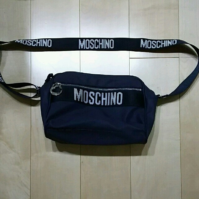 ★美品★MOSCHINO★ショルダーバッグ★