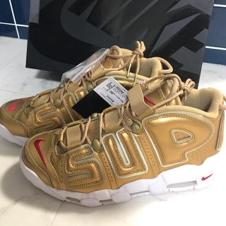 シュプリーム(Supreme)のNIKEとSupremeコラボのモアアップテンポ・ゴールドカラー27.0cm(スニーカー)