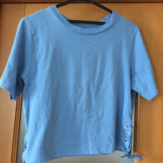 ベルシュカ(Bershka)のブルー 裾リボン 新品未使用(Tシャツ(半袖/袖なし))