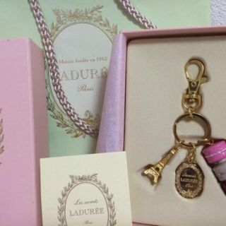 ラデュレ(LADUREE)のラデュレ マカロン キーチェーン(キーホルダー)