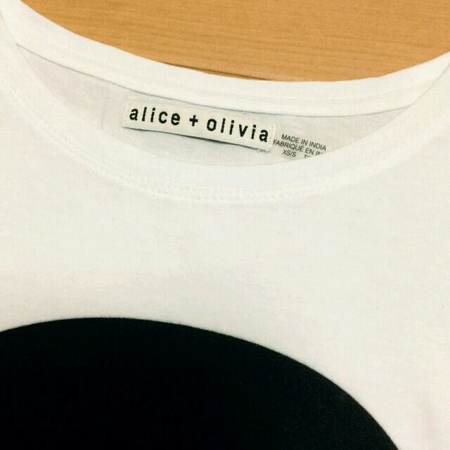 Alice+Olivia by メロ's shop｜アリスアンドオリビアならラクマ - Alice+olivia♥ステイシーTシャツの通販 新品超特価