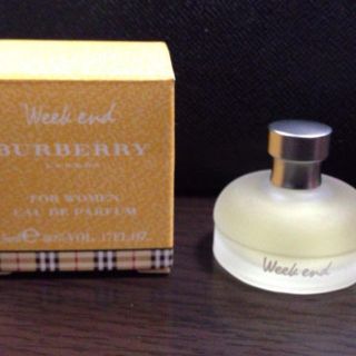 バーバリー(BURBERRY)の新品☆バーバリーウィークエンドEDT5㍉(香水(女性用))