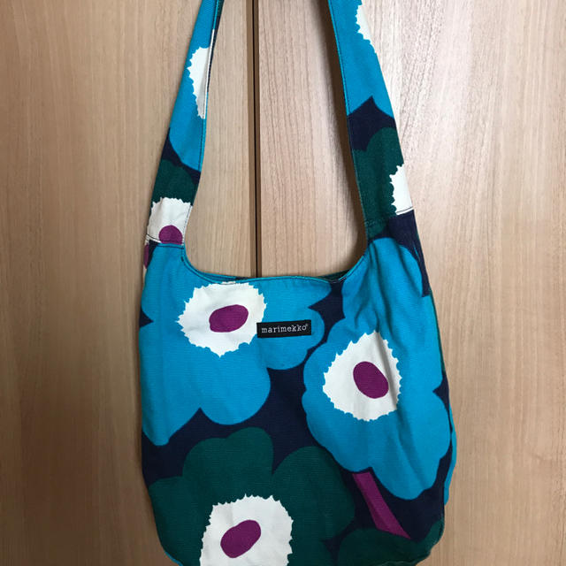 marimekko(マリメッコ)のマリメッコショルダー レディースのバッグ(ショルダーバッグ)の商品写真