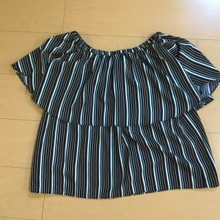 イェッカヴェッカ(YECCA VECCA)の早いもの勝ち♡YECCA  VECCA  オフショルトップス  美品！(カットソー(半袖/袖なし))