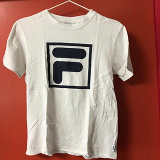 フィラ(FILA)の中古 FILA Tシャツ(Tシャツ(半袖/袖なし))