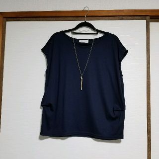 エニィスィス(anySiS)の美品　エニシィス　ネックレス付き(カットソー(半袖/袖なし))