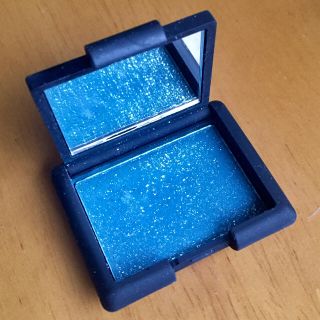 ナーズ(NARS)の【新品同様】【NARS】アイシャドウターコイズグリーン(アイシャドウ)