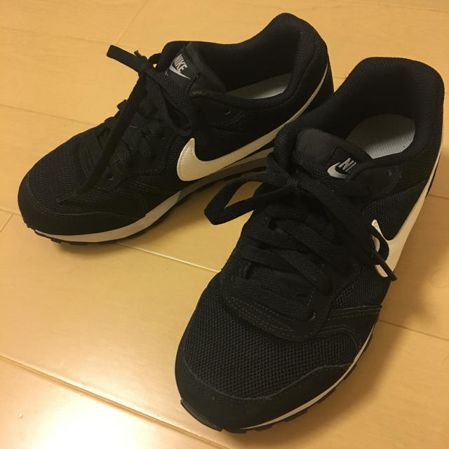 NIKE ブラック×ホワイト スニーカー ナイキ