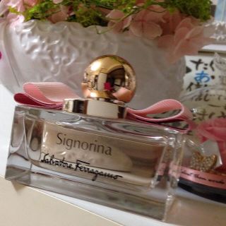 サルヴァトーレフェラガモ(Salvatore Ferragamo)のｻﾙｳﾞｧﾄｰﾚ♡ﾌｪﾗｶﾞﾓ香水(香水(女性用))