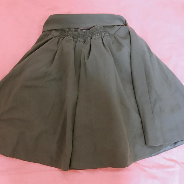 NICE CLAUP(ナイスクラップ)のNICE CLAUP スカート 緑 レディースのスカート(ミニスカート)の商品写真