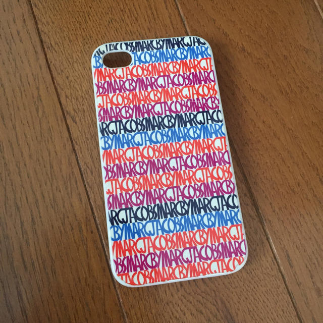 MARC BY MARC JACOBS(マークバイマークジェイコブス)のiPhone ケース カバー 送料込 スマホ/家電/カメラのスマホアクセサリー(iPhoneケース)の商品写真