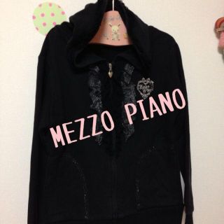 メゾピアノ(mezzo piano)のメゾピアノ140cmパーカー♫(その他)