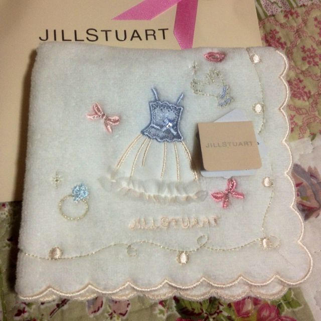 JILLSTUART(ジルスチュアート)の新品♡JILLSTUARTハンカチタオル レディースのファッション小物(ハンカチ)の商品写真