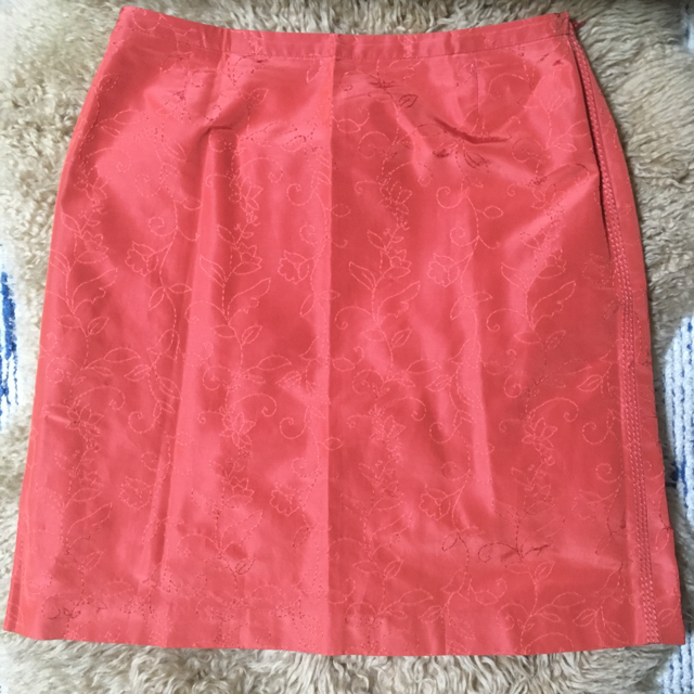 Harrods(ハロッズ)のハロッズ シルク混 セミタイト スカート レディースのスカート(ひざ丈スカート)の商品写真