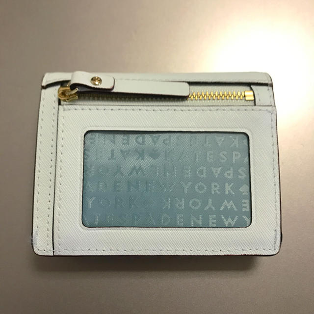 kate spade new york(ケイトスペードニューヨーク)の【新品】kate spade パスケース LB レディースのファッション小物(名刺入れ/定期入れ)の商品写真