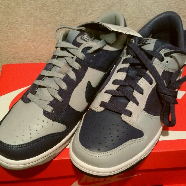 NIKE(ナイキ)のNIKE DUNK Low jp atmos mismatched 25.5cm メンズの靴/シューズ(スニーカー)の商品写真