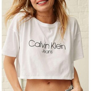 カルバンクライン(Calvin Klein)の新品未使用 カルバンクライン ロゴ入りクロップドTシャツ 白S(Tシャツ(半袖/袖なし))