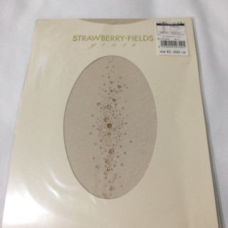 ストロベリーフィールズ(STRAWBERRY-FIELDS)の月内値下★新品★ストロベリーフィールズ ストーン付きストッキング ベージュM〜L(タイツ/ストッキング)