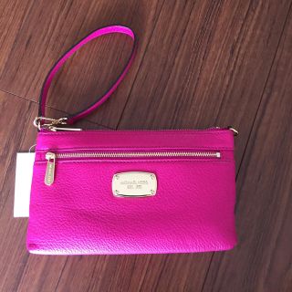 マイケルコース(Michael Kors)の＊新品未使用＊ マイケルコース レザー リストレット ピンク(ポーチ)