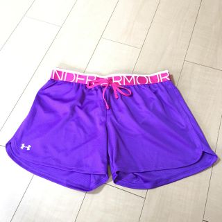 アンダーアーマー(UNDER ARMOUR)の美品！アンダーアーマー★ランニング ヨガ ショートパンツ 送料無料(ウォーキング)