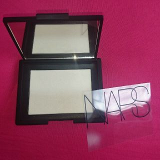 ナーズ(NARS)のNARS ライトリフレクティングセッティングパウダー(フェイスパウダー)