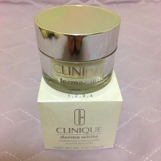 クリニーク(CLINIQUE)の【未使用】Clinique ダーマホワイト ブライトニング ルースパウダー(フェイスパウダー)