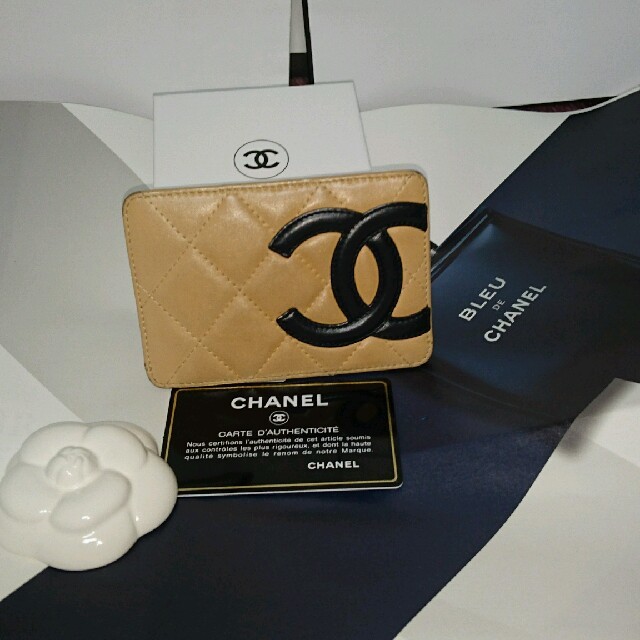 CHANEL(シャネル)のぴかりん様専用　シャネルカードケース　カンボンライン レディースのファッション小物(名刺入れ/定期入れ)の商品写真