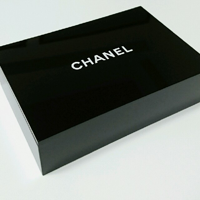 CHANEL(シャネル)の✴タイムセール✴
【ＣＨＡＮＥＬ】レア品♥シャネル ジュエリーケース 小物入れ インテリア/住まい/日用品のインテリア小物(小物入れ)の商品写真