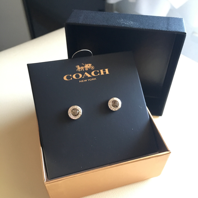 COACH(コーチ)のCOACH ピアス レディースのアクセサリー(ピアス)の商品写真