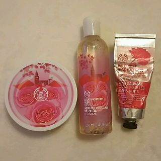 ザボディショップ(THE BODY SHOP)のボディショップ ボディバター&ボディシャンプー&ハンドクリーム ローズ(ボディクリーム)