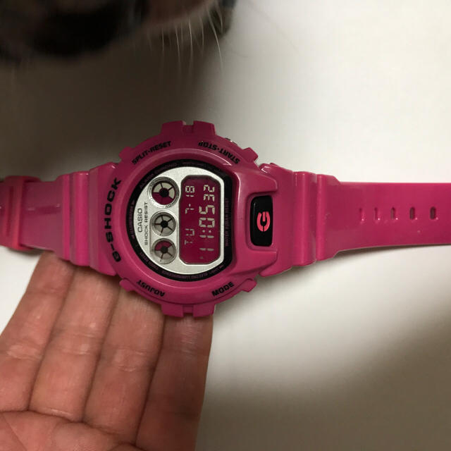 CASIO(カシオ)のG shock ピンク メンズの時計(腕時計(デジタル))の商品写真