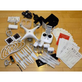 【お取引中】ドローン♡Phantom4♡無人航空機申請書アドバイス付き(その他)