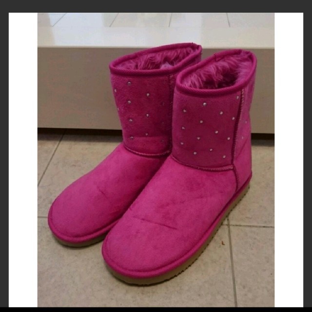 GU(ジーユー)の美品！GU☆ストーン付きムートンブーツ ピンク M レディースの靴/シューズ(ブーツ)の商品写真