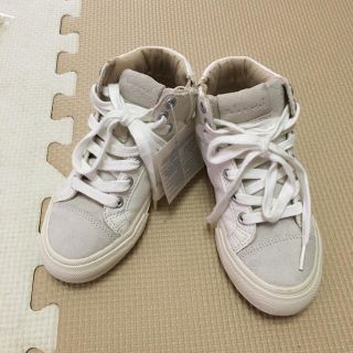 ザラキッズ(ZARA KIDS)の新品 ZARAkids ハイカットスニーカー 17㎝(スニーカー)