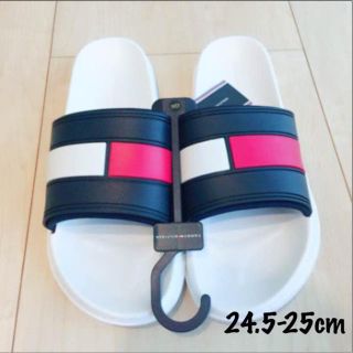 トミーヒルフィガー(TOMMY HILFIGER)の新品未使用 tommy hilfiger フラッグロゴサンダル 白(サンダル)