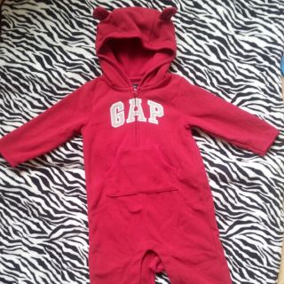 ギャップ(GAP)のbabyGap☆ﾌﾘｰｽ ｱｳﾀｰ(カバーオール)