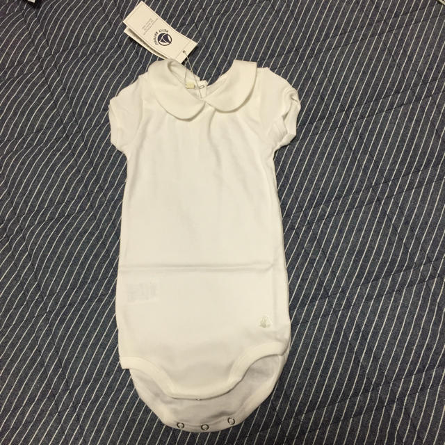 PETIT BATEAU(プチバトー)のypeach様専用 衿付き半袖ボディ 12m キッズ/ベビー/マタニティのベビー服(~85cm)(ロンパース)の商品写真