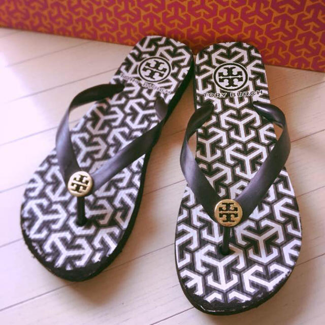 Tory Burch(トリーバーチ)のTory Burch beach sandals レディースの靴/シューズ(サンダル)の商品写真