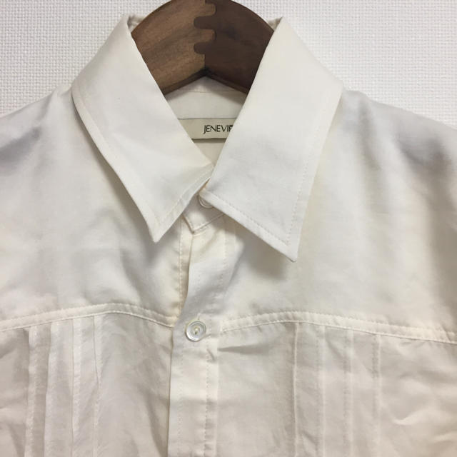 JENEVIEVE(ジュネヴィエーブ)のJENEVIEVEのシャツ レディースのトップス(シャツ/ブラウス(長袖/七分))の商品写真