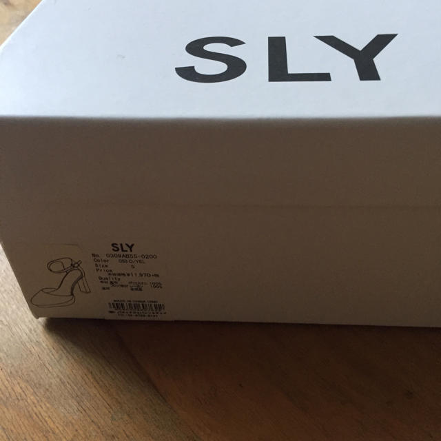 SLY(スライ)のお値下げ完売人気 スライヒールパンプス♡ レディースの靴/シューズ(ハイヒール/パンプス)の商品写真