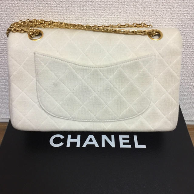 CHANEL(シャネル)のyan様専用❤️CHANEL  マトラッセ  限定バック❤️ レディースのバッグ(ハンドバッグ)の商品写真