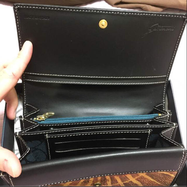 PAPILLONNER(パピヨネ)のガッティノーニ レディースのファッション小物(財布)の商品写真