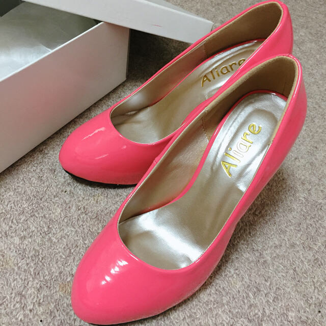 ピンクヒールパンプス レディースの靴/シューズ(ハイヒール/パンプス)の商品写真
