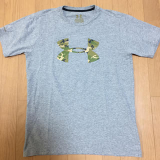 アンダーアーマー(UNDER ARMOUR)のUNDER ARMOUR Tシャツ グレー 迷彩(Tシャツ/カットソー(半袖/袖なし))