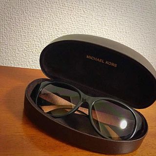 マイケルコース(Michael Kors)のMICHAEL KORS サングラス【ケース付】(サングラス/メガネ)