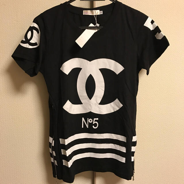 CHANEL(シャネル)のシャネルウエストポーチ ココマークブラウン激レア男女兼用総レザーベルトTシャツ レディースのバッグ(ボディバッグ/ウエストポーチ)の商品写真