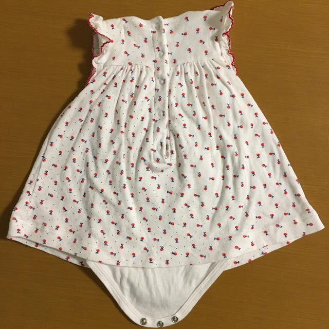 PETIT BATEAU(プチバトー)のプチバトー♡ワンピース風ロンパース6m キッズ/ベビー/マタニティのベビー服(~85cm)(ロンパース)の商品写真